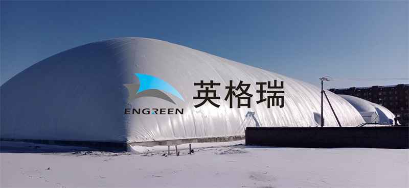 氣膜建筑具有造價合適、通風(fēng)良好、保溫效果好的諸多優(yōu)勢