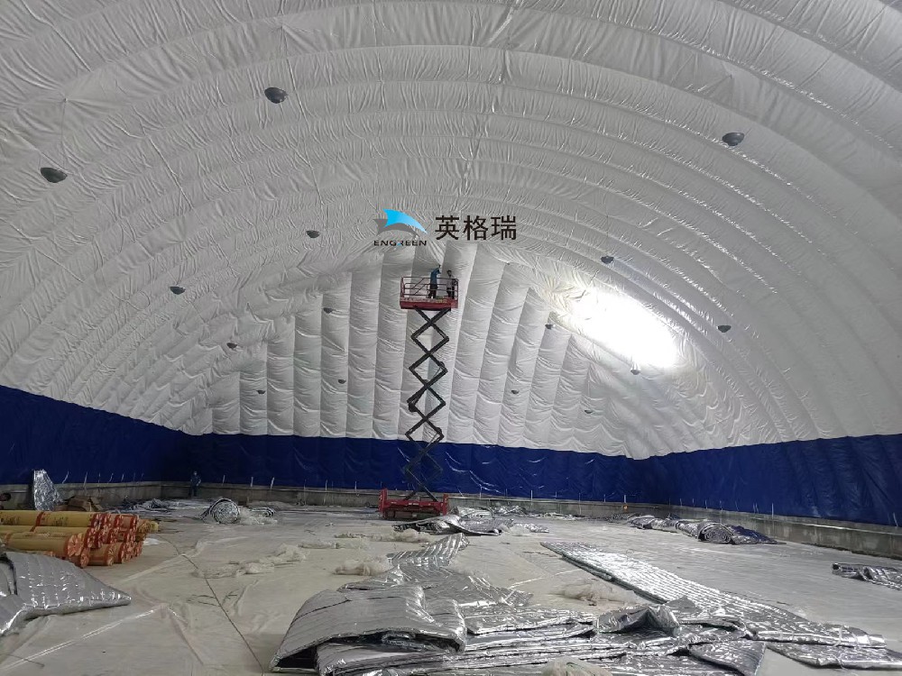 氣膜館內(nèi)為什么要安裝保溫棉呢？安裝保溫棉的好處是什么呢？